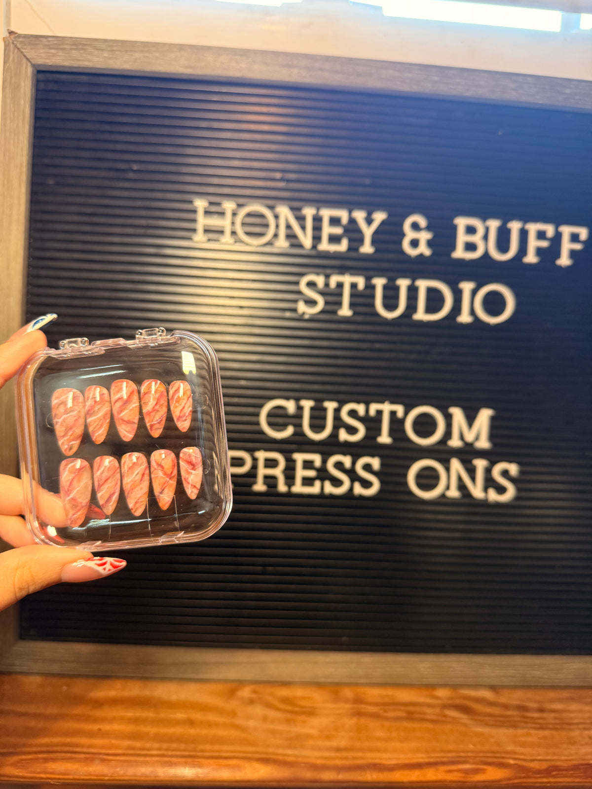 Custom Marble Press-On Set